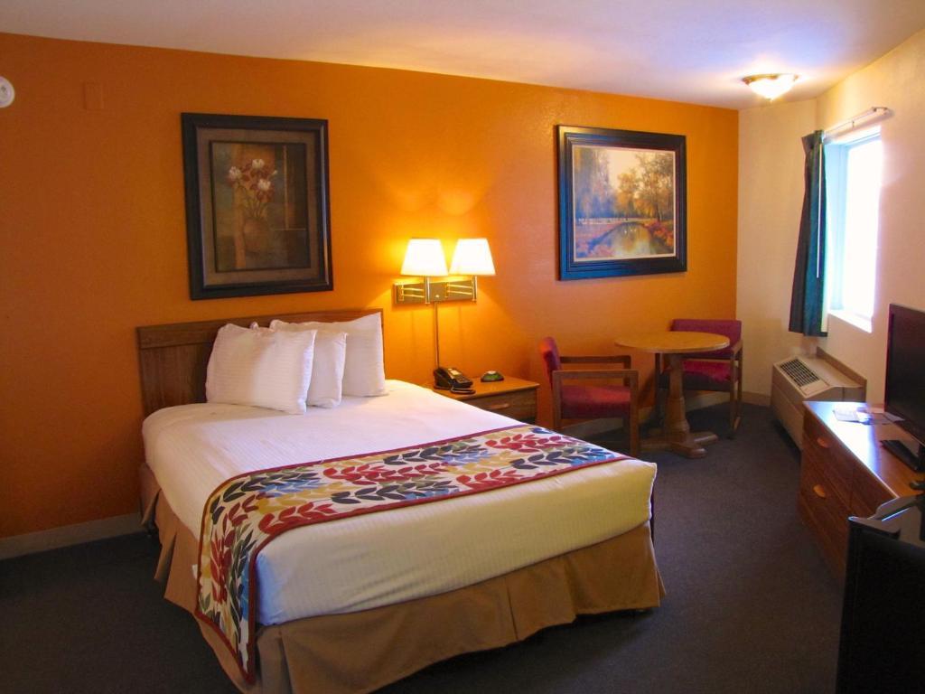 Dutton Inn Branson Extérieur photo