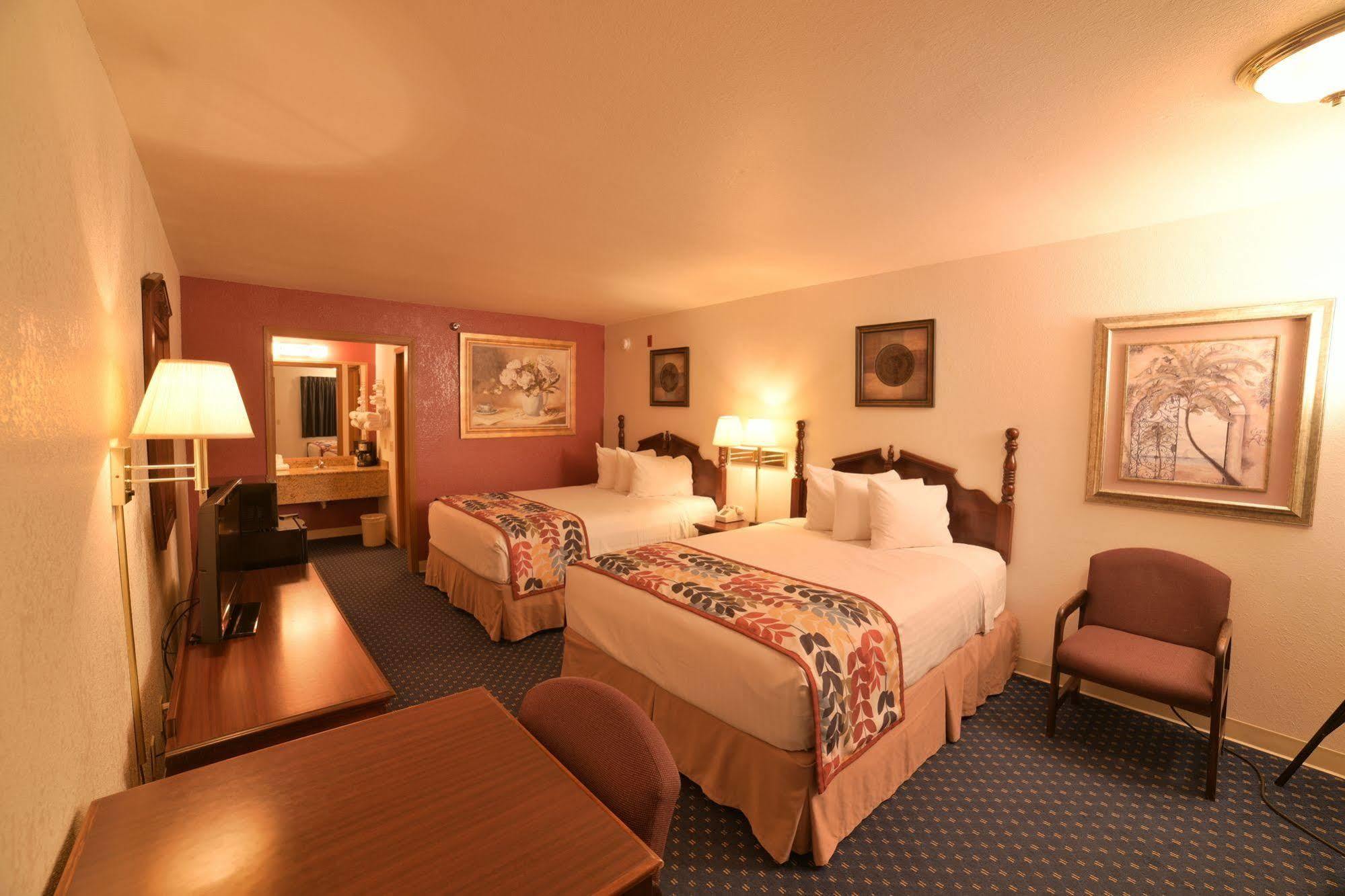 Dutton Inn Branson Extérieur photo